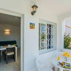 Апартаменты Holiday Centre Apartments балкон