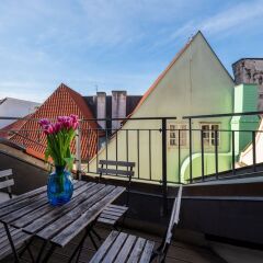 Отель Old town square premium apartments Чехия, Прага - отзывы, цены и фото номеров - забронировать отель Old town square premium apartments онлайн балкон