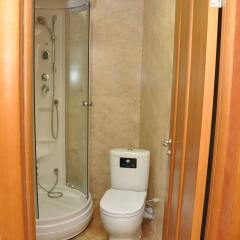 Гостиница ART Hostel Казахстан, Алматы - 1 отзыв об отеле, цены и фото номеров - забронировать гостиницу ART Hostel онлайн ванная фото 2