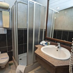 Отель SUNRISE Garden Beach Resort Египет, Хургада - 9 отзывов об отеле, цены и фото номеров - забронировать отель SUNRISE Garden Beach Resort онлайн ванная