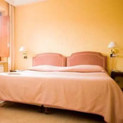 Italia Hotel Фьюджи комната для гостей
