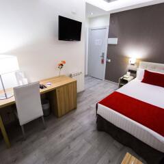 Sweet Hotel Renasa Валенсия сейф в номере