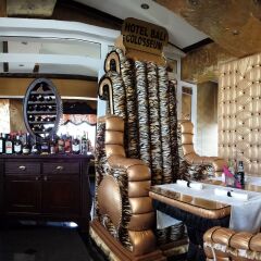 Bali Colosseum Hotel гостиничный бар