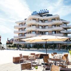 Отель Gran Hotel Victoria Испания, Сантандер - 1 отзыв об отеле, цены и фото номеров - забронировать отель Gran Hotel Victoria онлайн бассейн