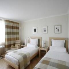 Отель Hilton Düsseldorf 5* Стандартный номер с различными типами кроватей фото 12