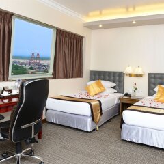 Hotel Grand United Ahlone Branch in Yangon, Myanmar from 147$, photos, reviews - zenhotels.com guestroom