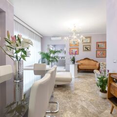 Отель Superior 5 BD & BR Apt in Vatican Area интерьер отеля