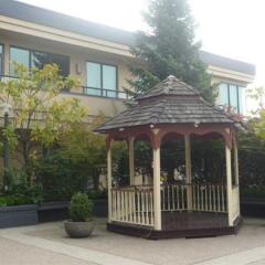 Отель Executive Hotel & Conference Center, Burnaby Канада, Бурнаби - отзывы, цены и фото номеров - забронировать отель Executive Hotel & Conference Center, Burnaby онлайн