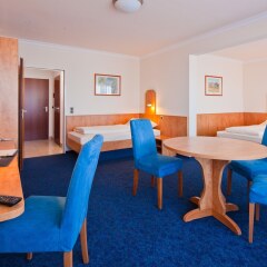 Отель -Hotel Hamburg Mitte Германия, Гамбург - 4 отзыва об отеле, цены и фото номеров - забронировать отель -Hotel Hamburg Mitte онлайн комната для гостей фото 5