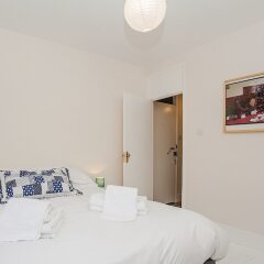 Апартаменты Beautiful 2 Bedroom Garden Apartment комната для гостей фото 5