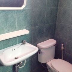 Отель Amarin Inn Бангкок ванная
