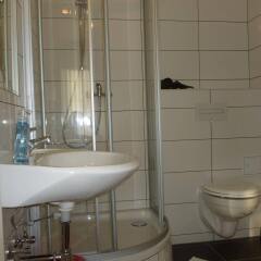 Отель Apartment24 Schonbrunn Австрия, Вена - отзывы, цены и фото номеров - забронировать отель Apartment24 Schonbrunn онлайн ванная