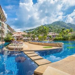 Отель Alpina Phuket Nalina Resort & Spa Таиланд, Пхукет - 5 отзывов об отеле, цены и фото номеров - забронировать отель Alpina Phuket Nalina Resort & Spa онлайн бассейн фото 2
