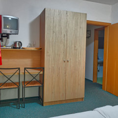 Отель Achilla Bed & Breakfast Чехия, Чешский Крумлов - отзывы, цены и фото номеров - забронировать отель Achilla Bed & Breakfast онлайн удобства в номере фото 2