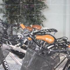 Отель Hola Hostal Eixample спортивное сооружение