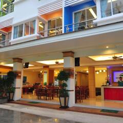 Green Harbor Hotel & Service Apartment интерьер отеля фото 3