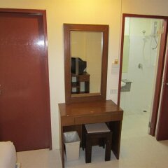 Отель 18 Coins Inn Паттайя в номере фото 2