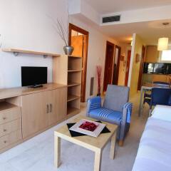Отель Apartamentos S'Abanell Central Park Испания, Бланес - отзывы, цены и фото номеров - забронировать отель Apartamentos S'Abanell Central Park онлайн комната для гостей фото 2