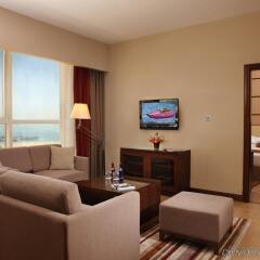 Отель Khalidiya Palace Rayhaan by Rotana ОАЭ, Абу-Даби - 13 отзывов об отеле, цены и фото номеров - забронировать отель Khalidiya Palace Rayhaan by Rotana онлайн комната для гостей