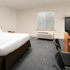 Отель Woodspring Suites Columbus Hilliard Колумбус комната для гостей фото 3