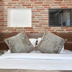 The Pera Hotel с домашними животными