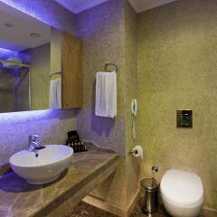 Granada Luxury Resort & Spa Турция, Аланья - 1 отзыв об отеле, цены и фото номеров - забронировать отель Granada Luxury Resort & Spa онлайн ванная