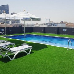 Royal Ascot Hotel Apartment бассейн фото 3