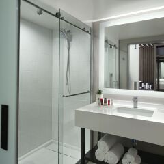 Отель Marriott Columbus University Area ванная