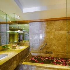 Отель Seaview Patong Hotel Таиланд, Пхукет - отзывы, цены и фото номеров - забронировать отель Seaview Patong Hotel онлайн ванная