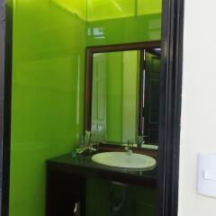 Отель Anh Family Homestay ванная