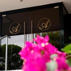 Отель Anastazia Luxury Suites & Rooms фото 2