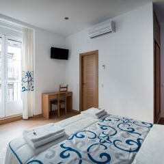 Отель Hostal Carracedo удобства в номере