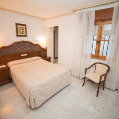Los Omeyas Hotel комната для гостей фото 2