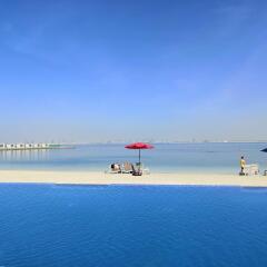 Royal M Hotel & Resort Abu Dhabi бассейн фото 3