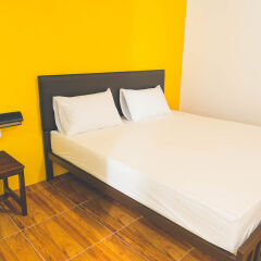 Peerada Hostel Бангкок сейф в номере