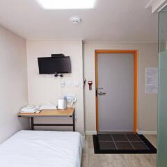 Starria Hostel комната для гостей фото 2