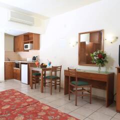 Отель Panas Holiday Village в номере