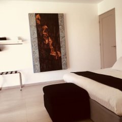 J E T S E T Giant Stylish Contemporary Villa at Spanish Water Bay in Willemstad, Curacao from 723$, photos, reviews - zenhotels.com guestroom photo 2