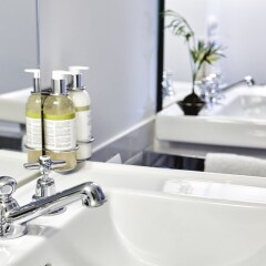 Отель Louis Hotel Германия, Мюнхен - отзывы, цены и фото номеров - забронировать отель Louis Hotel онлайн ванная