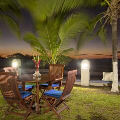 Bahia del Sol Beach Front Boutique Hotel фото 7