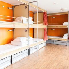St.christopher Paris Canal Hostel Париж сейф в номере