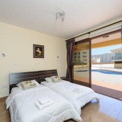 Отель Mike & Lenos Tsoukkas Seafront Villas Кипр, Протарас - отзывы, цены и фото номеров - забронировать отель Mike & Lenos Tsoukkas Seafront Villas онлайн комната для гостей фото 5
