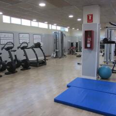 Отель Residencia Universitaria Erasmo фитнесс-зал