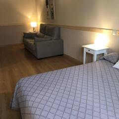 Отель Apartamentos Duque De Alba Мадрид комната для гостей фото 3