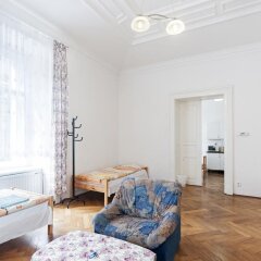 Отель Gallery Hostel Чехия, Прага - отзывы, цены и фото номеров - забронировать отель Gallery Hostel онлайн комната для гостей фото 3