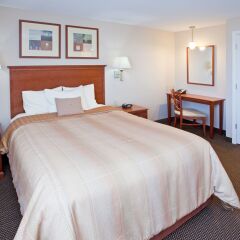 Отель Candlewood Suites Lafayette комната для гостей фото 5