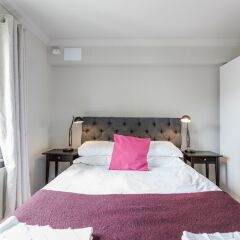 Апартаменты Hoxton 2 Bed Apartment by BaseToGo комната для гостей фото 5