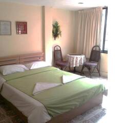 Отель Bayleaves Guesthouse Таиланд, Паттайя - отзывы, цены и фото номеров - забронировать отель Bayleaves Guesthouse онлайн комната для гостей