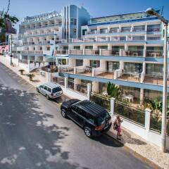Carvi Beach Hotel парковка