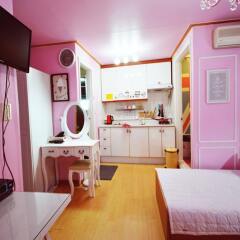 Отель Han River Guesthouse комната для гостей фото 2